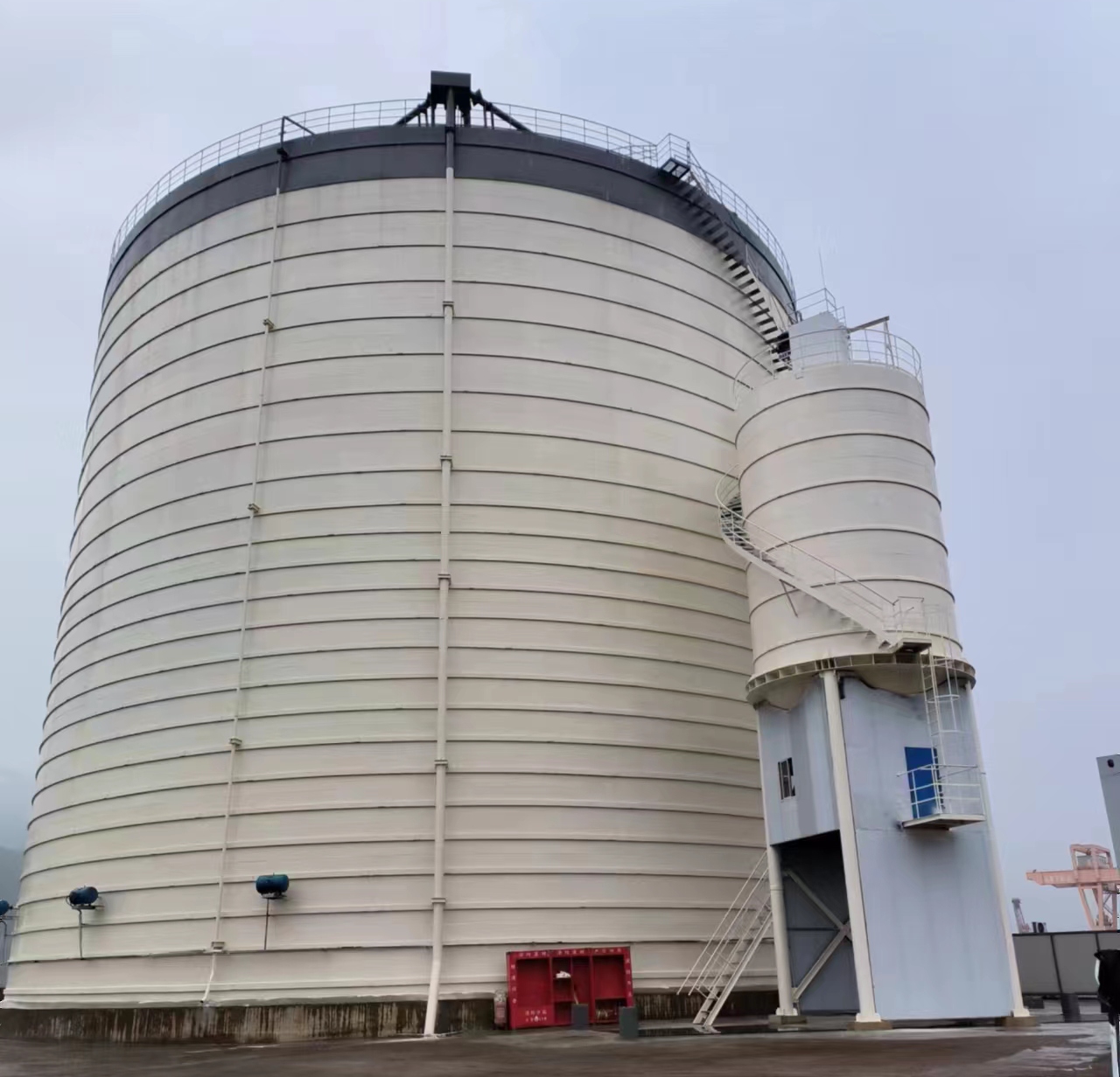 温泉10万吨水泥钢板库